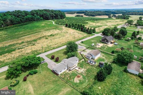1619 Reunion Corner Rd, GERRARDSTOWN, WV, 25420-4015 | Card Image