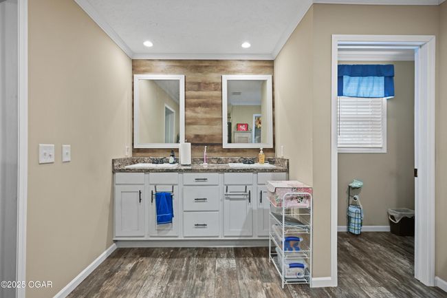 2822 Hwy Yy, House other with 3 bedrooms, 2 bathrooms and null parking in LaRussell MO | Image 32