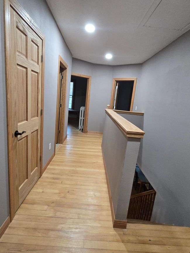 Upper level includes 3 bedrooms, closet & bath | Image 30