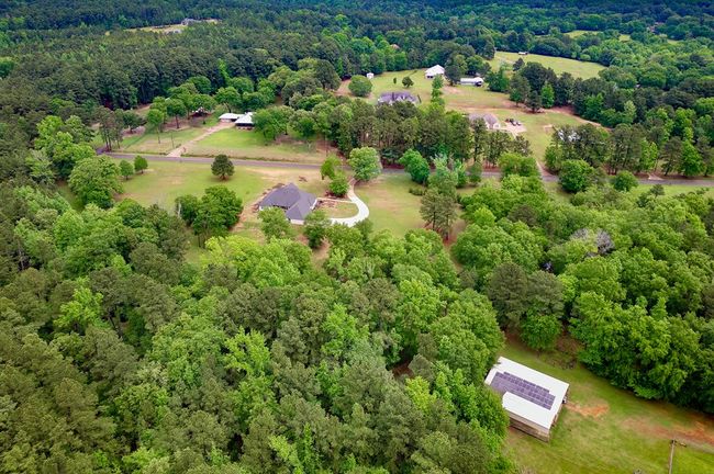 655 An County Road 403, Home with 3 bedrooms, 3 bathrooms and 3 parking in Palestine TX | Image 47