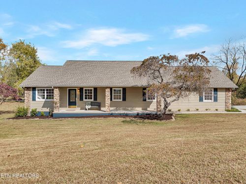 851 Eagle View Dr, Kodak, TN, 37764-2416 | Card Image