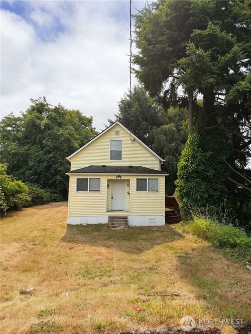 918 W Marion St, Aberdeen, WA, 98520-7642 | Card Image
