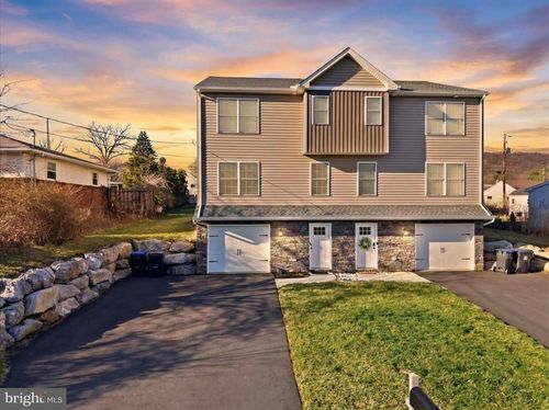 839 E Lynnwood St, Allentown, PA, 18103-5248 | Card Image