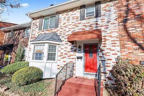 10185 96th Ter, Overland Park, KS, 66212-5141 | Card Image