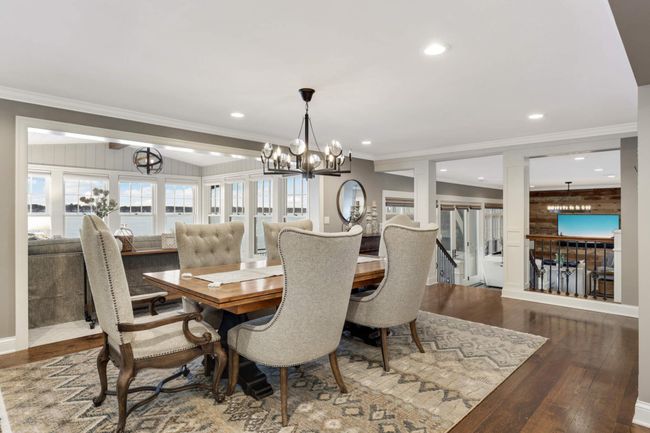You can see the lake from the dining room | Image 15
