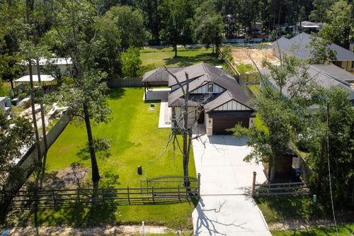 19720 Candlelight St, New Caney, TX, 77357-6826 | Card Image