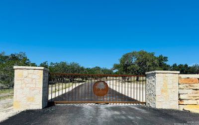 Lot 75 Pinnacle Dr, Home with 0 bedrooms, 0 bathrooms and null parking in Fredericksburg TX | Image 1