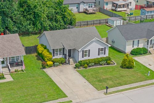 515 Oakmont Dr, Clarksville, TN, 37042-4706 | Card Image