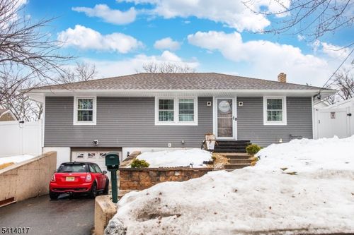 127 Dukes Rd, Rahway, NJ, 07065-1528 | Card Image