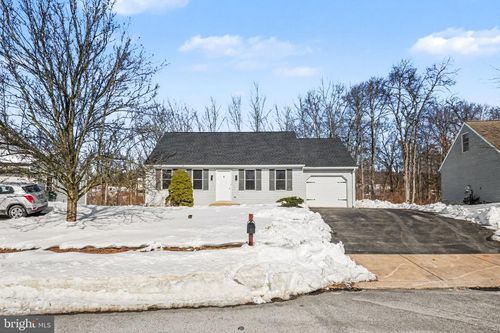 27 Homestead Dr, DENVER, PA, 17517-9173 | Card Image