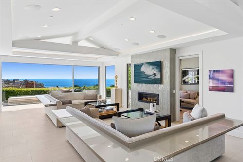 820 Emerald Bay, Laguna Beach, CA, 92651-1273 | Card Image