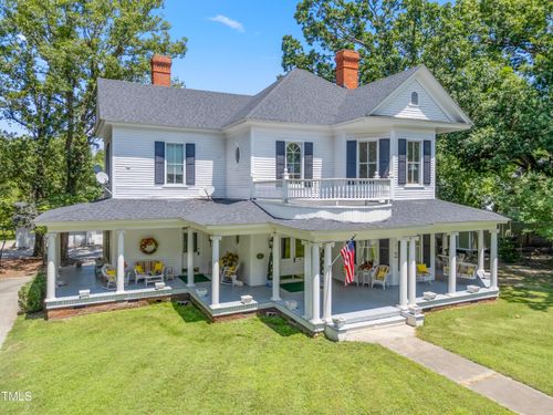 119 E Franklin St, Youngsville, NC, 27596-7955 | Card Image