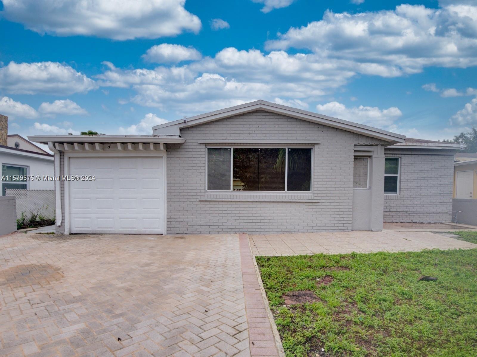 Adams St, Hollywood, FL 33020