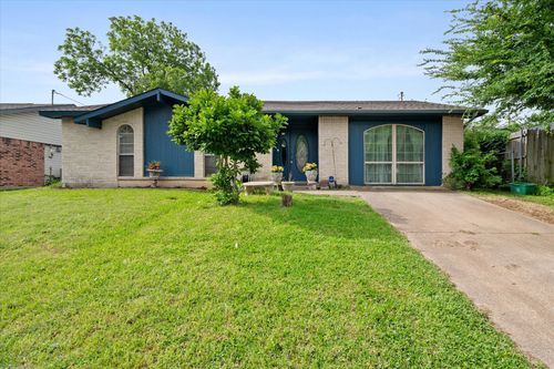 609 Columbine Ln, Grand Prairie, TX, 75052-6312 | Card Image