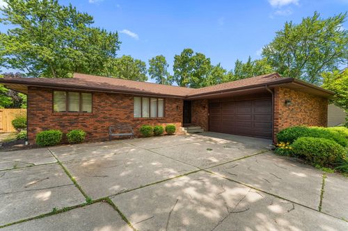 236 Grace Court, Crown Point, IN, 46307 | Card Image