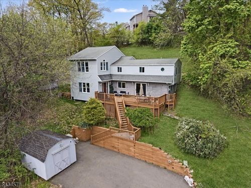 17 Albanese Rd, Haledon, NJ, 07508-1049 | Card Image