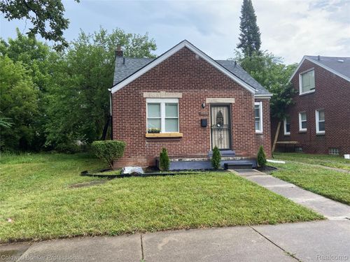 19376 Pelkey St, Detroit, MI, 48205-2248 | Card Image