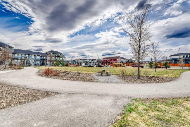 310 Cranbrook Walk Se, Home with 2 bedrooms, 2 bathrooms and 2 parking in Calgary AB | Image 7