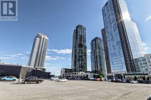 2602-2900 Highway 7 Road, Vaughan (Concord), ON, L4K1W2 | Card Image