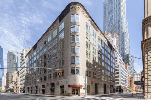 613-111 Fulton St, New York, NY, 10038-2768 | Card Image