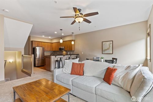 unit-l2-2115 201st Pl Se, Bothell, WA, 98012-8565 | Card Image