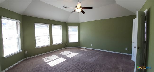 716 Oyster Crk, House other with 4 bedrooms, 2 bathrooms and null parking in Buda TX | Image 10