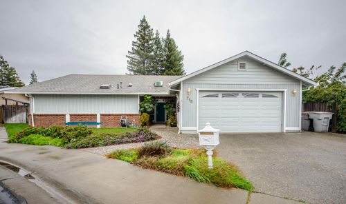 715 Dartmouth Pl, Woodland, CA, 95695-5009 | Card Image
