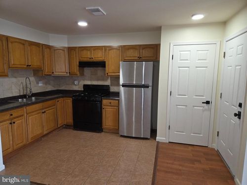1009 Red Lion Rd, PHILADELPHIA, PA, 19115-1504 | Card Image