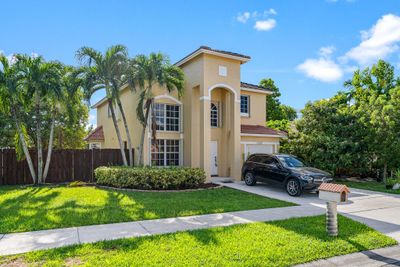 14734 Sw 139th St, House other with 3 bedrooms, 2 bathrooms and null parking in Miami FL | Image 2