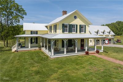 Main House w/ 4 beds and 4.5 baths | Image 3