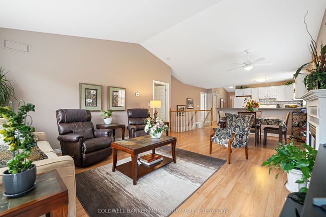 19 Portal Dr, House attached with 3 bedrooms, 3 bathrooms and 1 parking in Port Colborne ON | Image 10