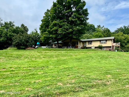 1717 W Raccoon Valley Dr, Heiskell, TN, 37754-2253 | Card Image