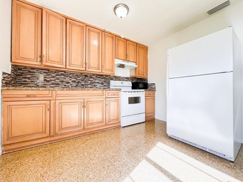 4666 Gulfstream Rd, Lake Worth, FL, 33461-5146 | Card Image