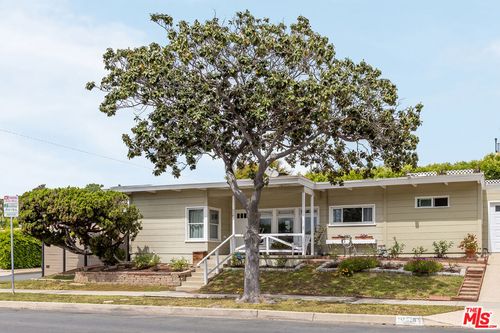 5283 Thornburn Street, Los Angeles, CA, 90045 | Card Image