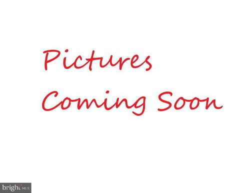 16 Florence Tollgate Pl, FLORENCE, NJ, 08518-3101 | Card Image