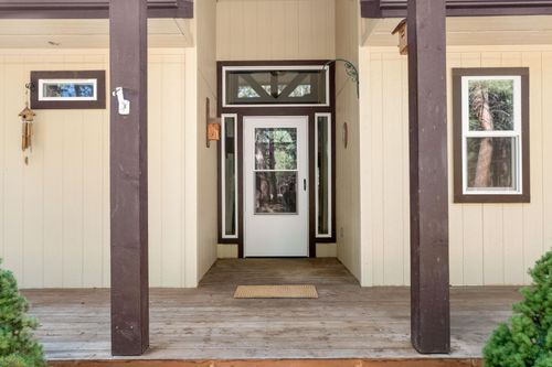 2706 Alacano Dr, La Pine, OR, 97739-8857 | Card Image