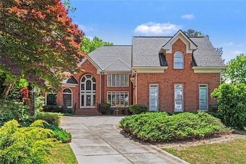 860 Club Chase Ln, Roswell, GA, 30076-5506 | Card Image