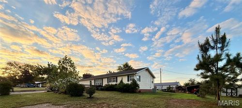 1507 Roberts St, Salem, MO, 65560-7717 | Card Image