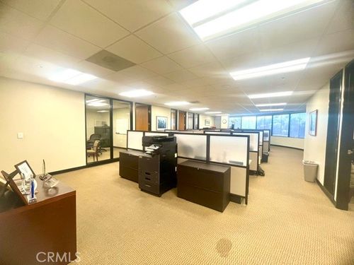 370-800 N Haven, Ontario, CA, 91764 | Card Image