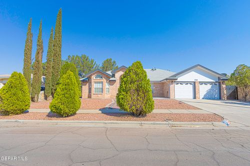 2266 Nancy Mcdonald Dr, El Paso, TX, 79936-4000 | Card Image
