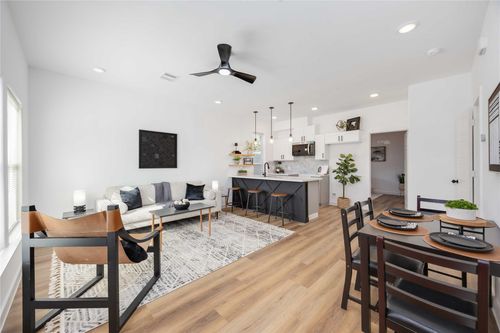 5809 Senior St, Houston, TX, 77016-4262 | Card Image