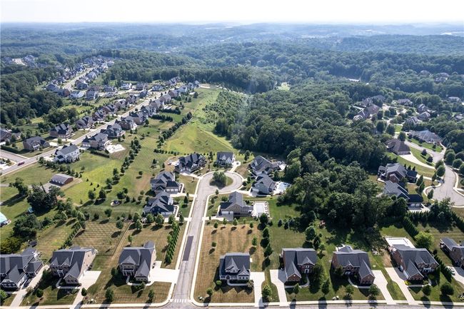 117 Minnock Dr, House other with 4 bedrooms, 5 bathrooms and 3 parking in Mars PA | Image 17