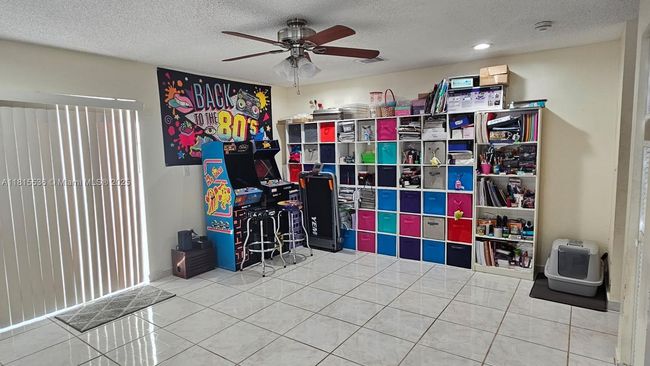 975 Nw 165 Th Ave, House other with 4 bedrooms, 3 bathrooms and null parking in Pembroke Pines FL | Image 32