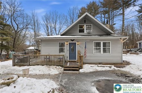 542 Highland Dr, East Stroudsburg, PA, 18302-9391 | Card Image