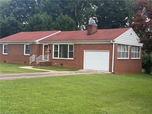 100 Kirk Rd, Greensboro, NC, 27455-1715 | Card Image