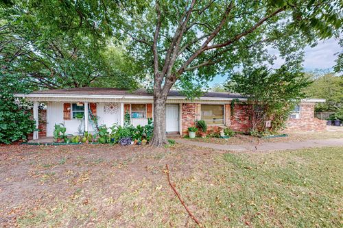 6801 Little Ranch Rd, North Richland Hills, TX, 76182-3804 | Card Image