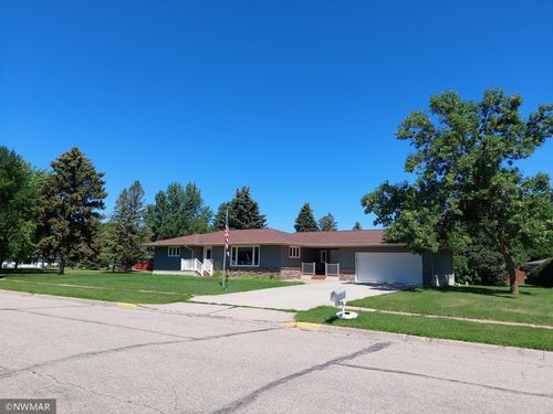 125 Riverside Dr, Stephen, MN, 56757-4300 | Card Image