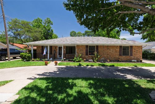 909 W Grauwyler Rd, Irving, TX, 75061-4520 | Card Image