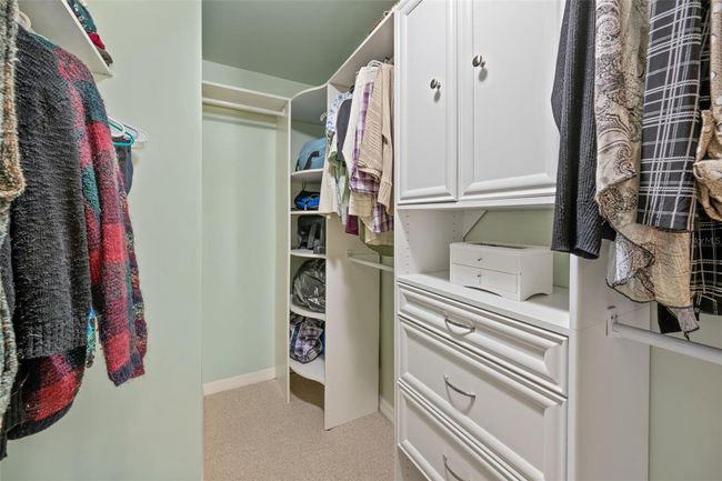 Primary Closet | Image 36