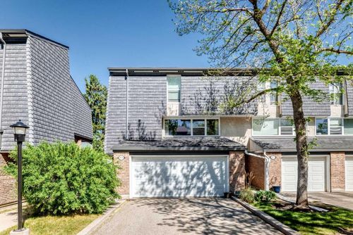 400 Brae Glen Cres Sw, Calgary, AB, T2W1B6 | Card Image